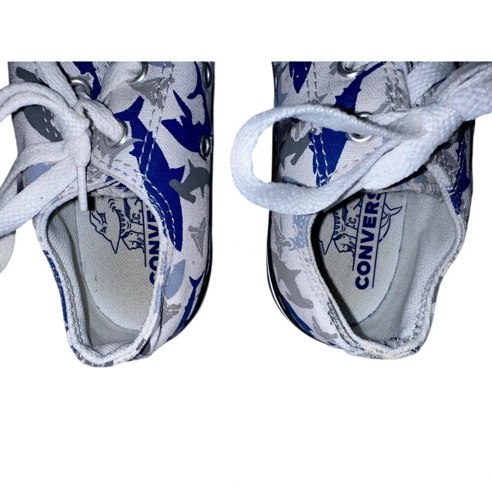 Converse Kids Shark Print Low Top Sneakers Blue Gray Size 3Y